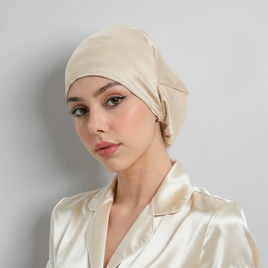 Bonnet van moerbei zijde